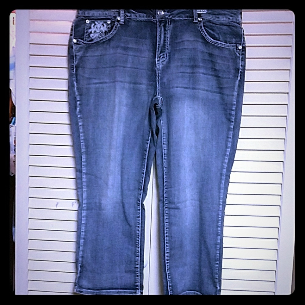 Apt. 9 capri jeans
